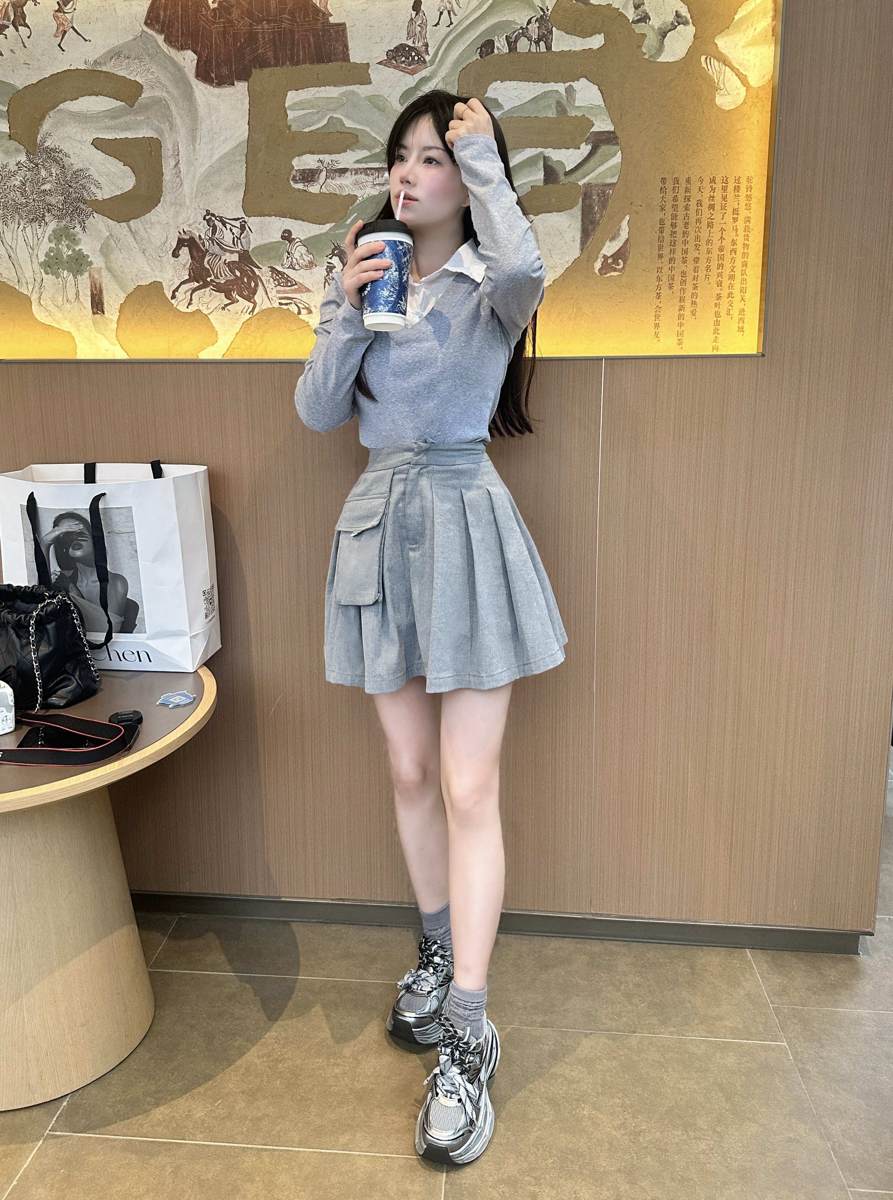 迪丽热巴同款骆驼银月老爹鞋 厚底增高拉长比例 银色系未来感十足