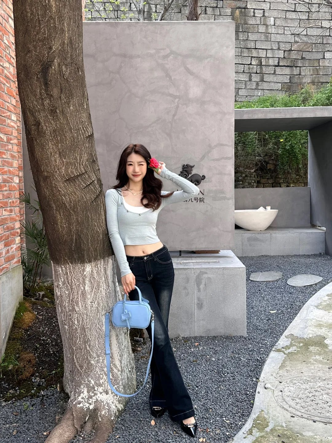 YOYO X2复古深蓝微喇牛仔裤 低腰设计辣妹风十足 提臀剪裁勾勒蜜桃曲线