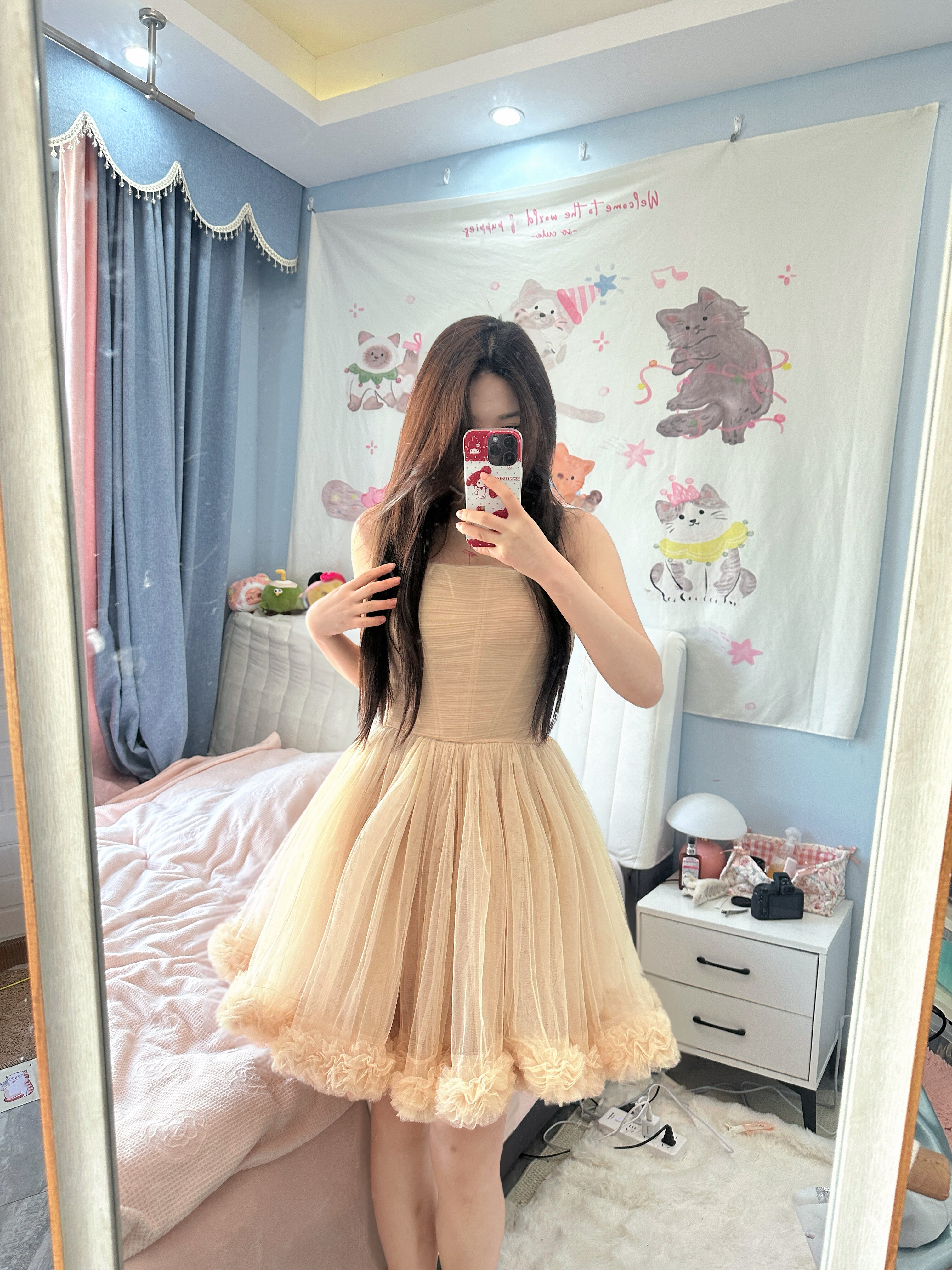 Supermodel Studio卜斯斯「轻纱梦境」重工礼服：十四米耗料的手工压褶美学