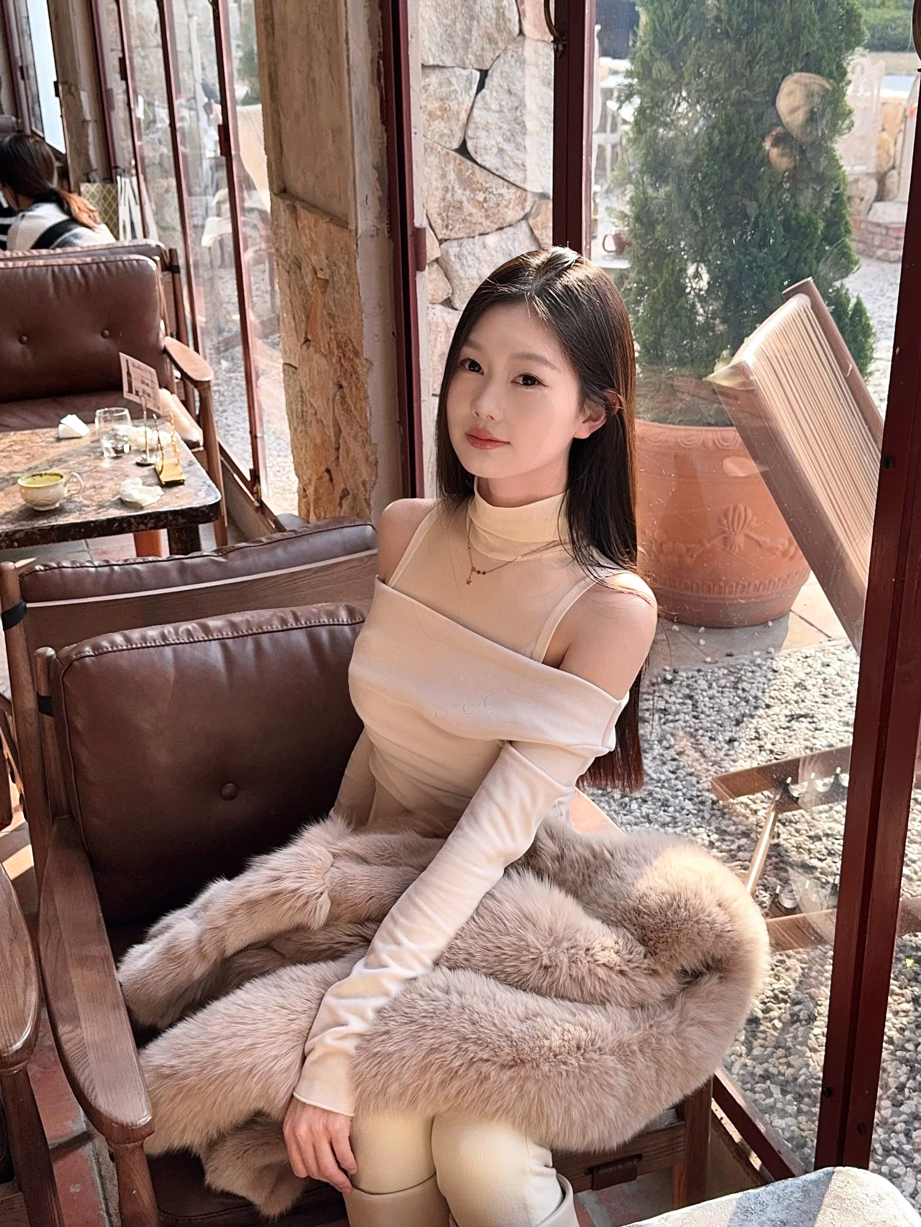 RUOYU若语半永久韩女裤 加绒修身设计保暖不臃肿 高腰小脚裤型拉长比例