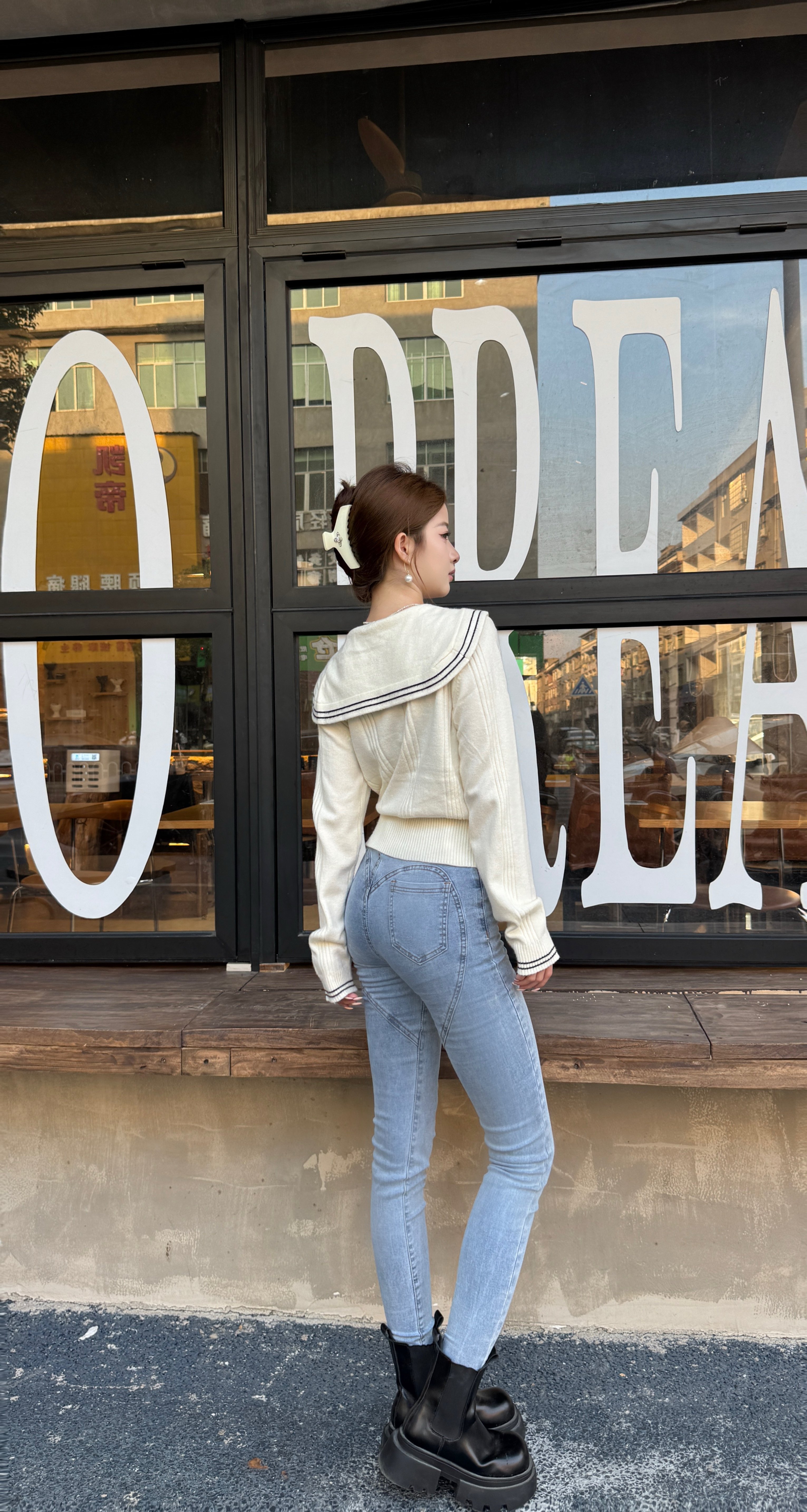 YoungGirlDay欧美风高腰牛仔裤,提臀设计一秒打造蜜桃臀紧身显瘦剪裁