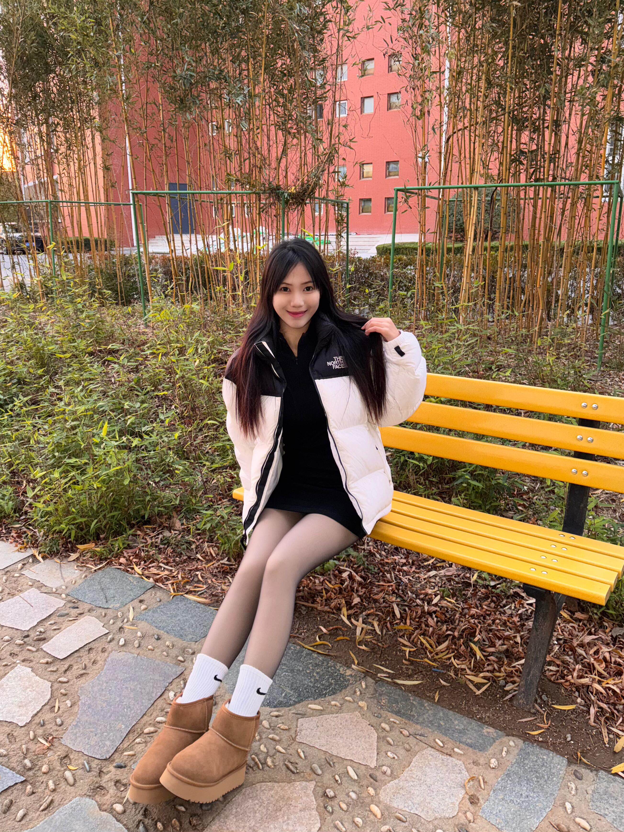 小野和子冬季黑丝光腿神器 加绒双层设计保暖不臃肿 替换装方便实用