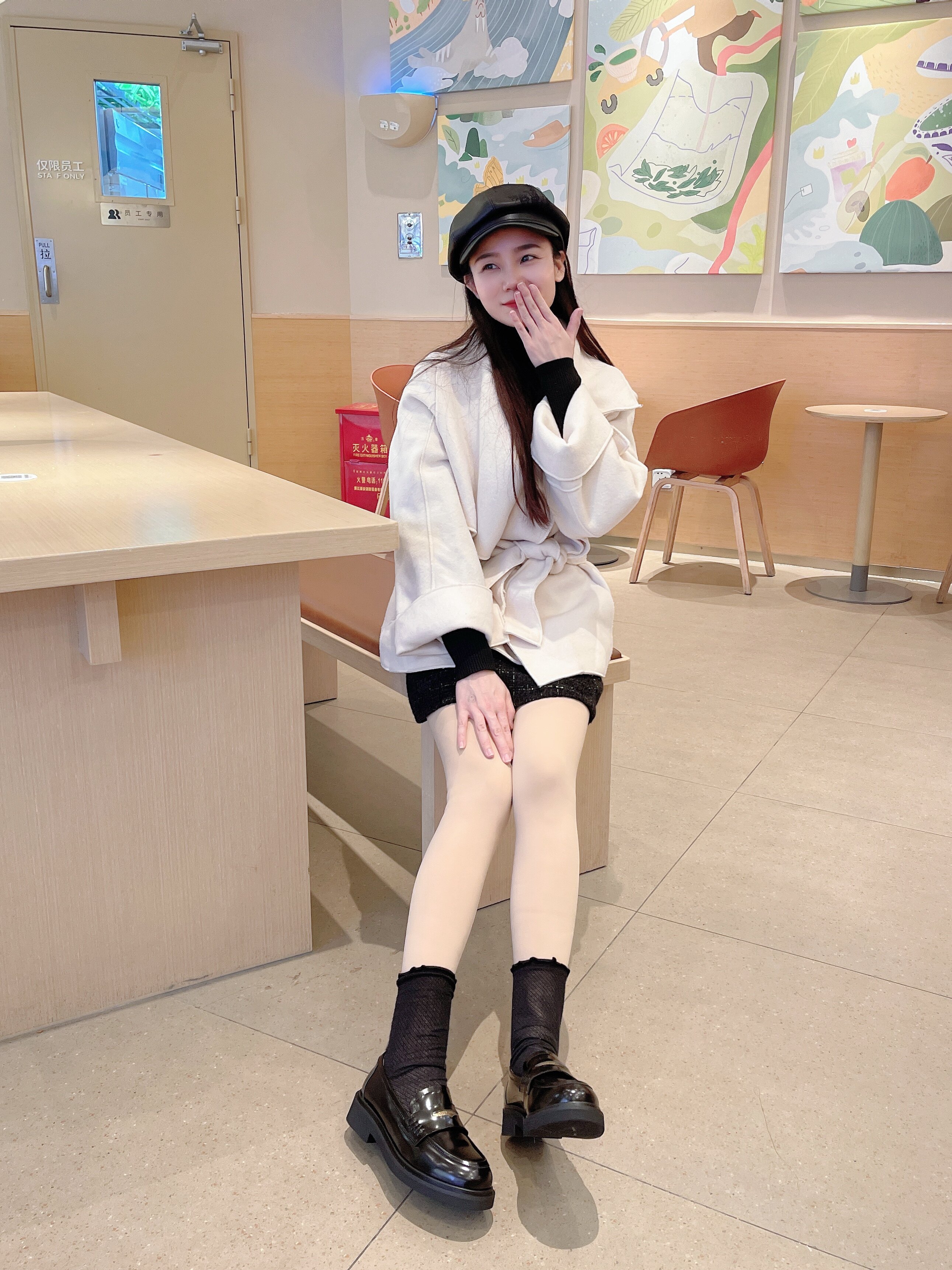 宋佳同款百丽海鸥乐福鞋2.0：厚底真皮的英伦飒爽美学