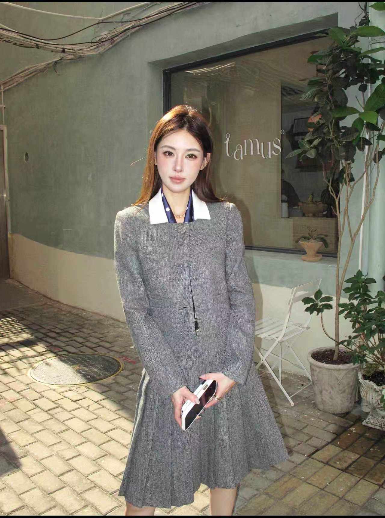 ORGIRIS法式灰色翻领小香风套装：人字纹羊毛混纺的秋日名媛美学