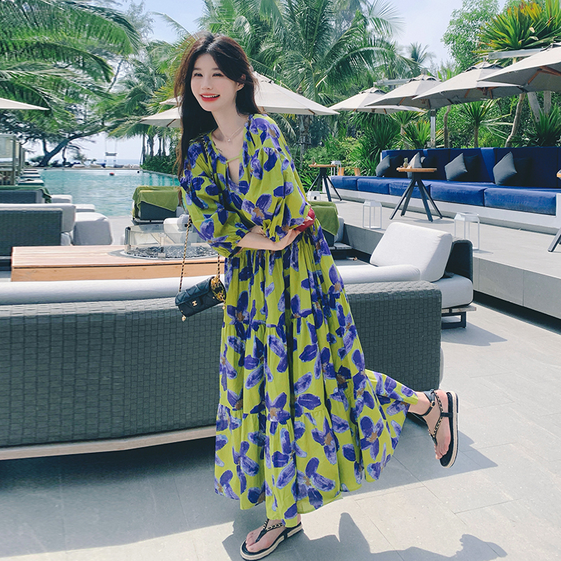 Dopamine Green Printed Dress Women's Summer 2024 New Style Lazy Loose Belly-Covering Slimming Look Holiday Beach Long Skirt Dopamine Green Printed Dress Women's Summer 2024 New Style Lazy Loose Belly-Covering Slimming Look Holiday Beach Long Skirt