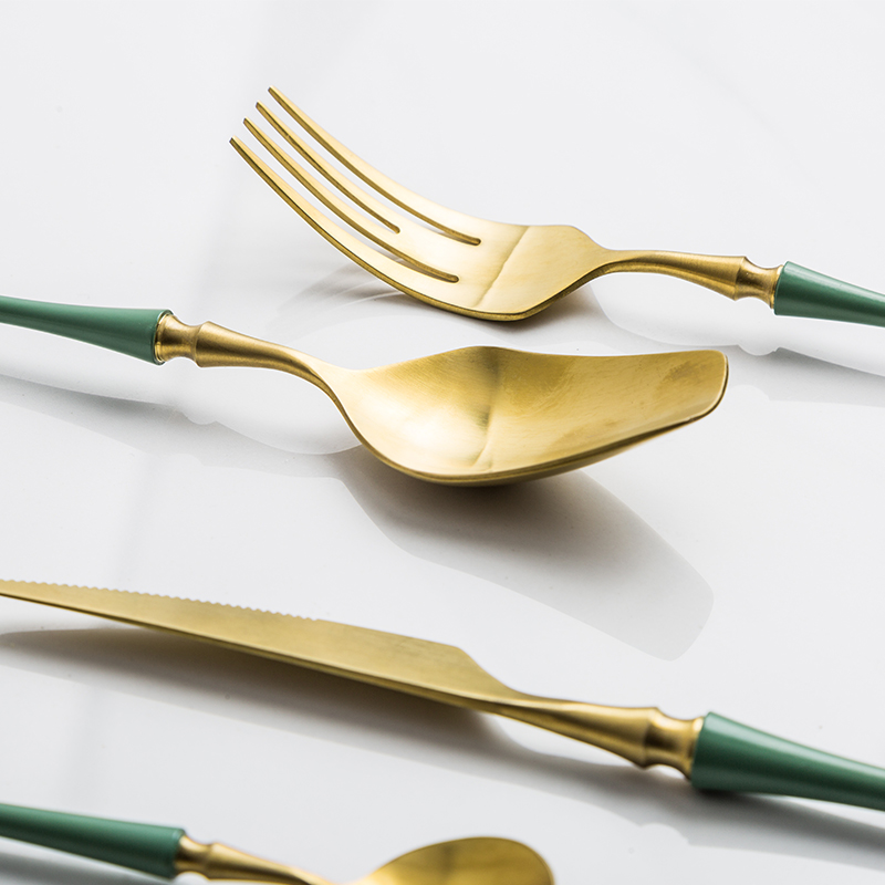 Porcelain soul clear green, western - style food tableware knife and fork spoon suit cattle crisp thin fritter twist hotel with a small spoon, stainless steel tableware