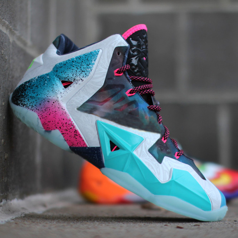 James 11Th Generation Basketball Shoes Men's Shoes All-Star Luminous Lbj12 Graffiti Multi-Prism Shock-Absorbing High-Top Sneakers James 11Th Generation Basketball Shoes Men's Shoes All-Star Luminous Lbj12 Graffiti Multi-Prism Shock-Absorbing High-Top Sneakers