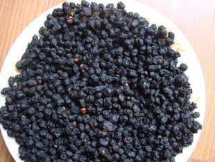 Chinese herbal medicine Changbai Mountain shizandra with schisandra meat thick and large seed to make Liaoshizandra