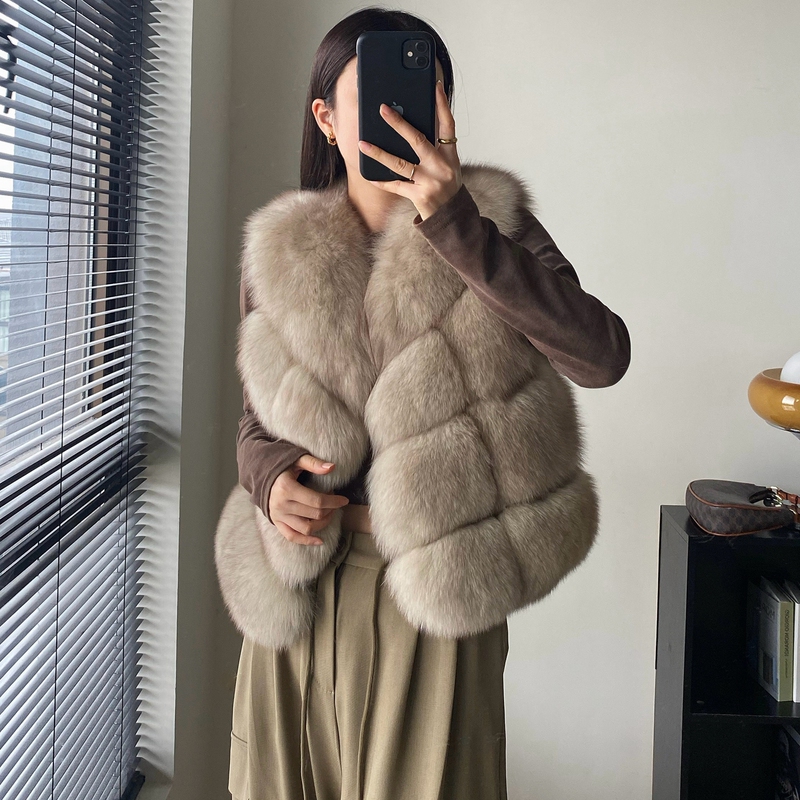 Milk Fox Heiress 2025 Autumn/Winter New Model Haining Imported Whole Leather Fox Fur Vest Jacket for Young Women, Trendy Style