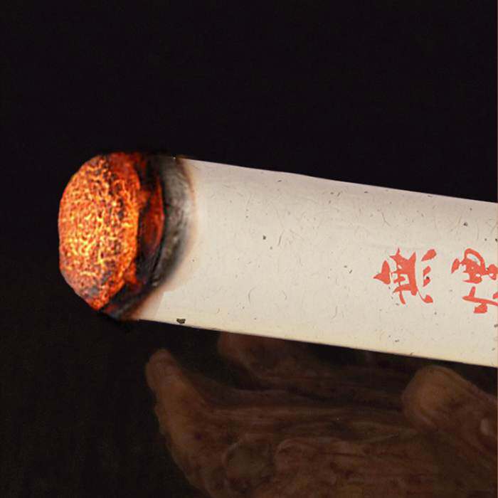 Moxibustion adherents smokeless carbon sticks, no black hands, no smelly hands, yin and yang vaporization moxibustion to get through silt