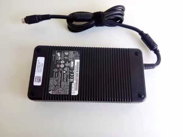 19.5V 330W 450W 660W Blue Sky Barebone Four-Pin Msi Sea Emperor Host Adapter