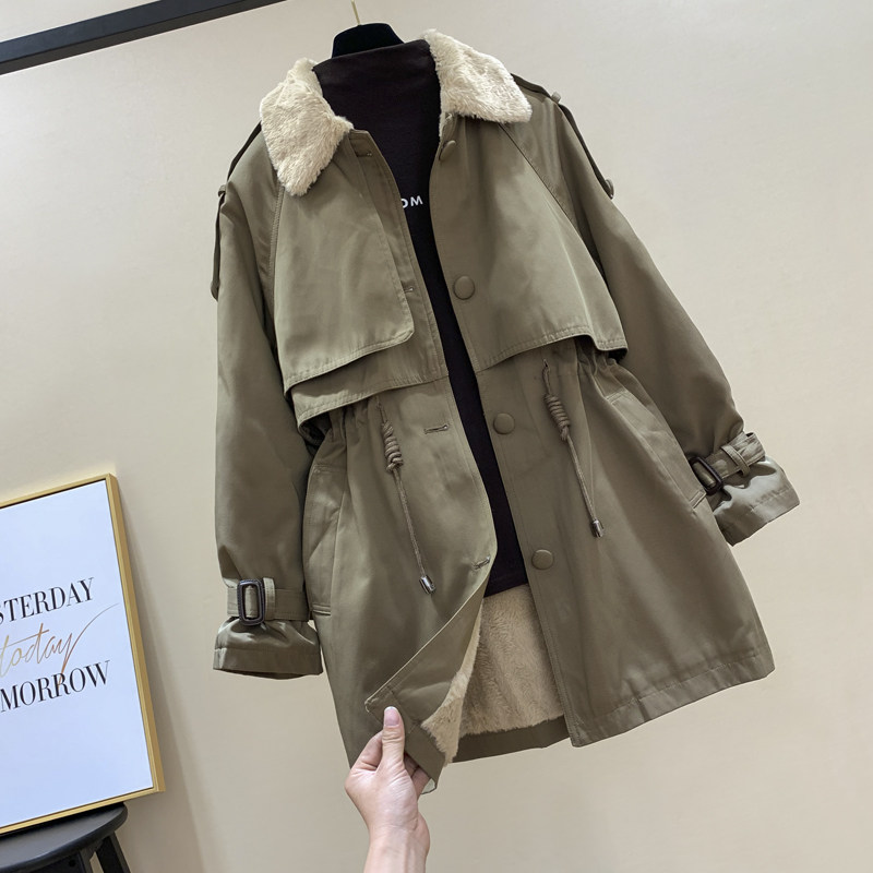 Windbreaker women's 2022 autumn and winter new Korean version of the waist mid-length version of the small warm thickened rabbit fur pie to overcome the coat