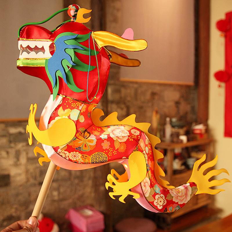 Handmade Traditional Dragon Lanterns in Chinese Style, Retro Style, Dual-Use Handheld and Portable Glowing Dragon-Shaped Palace Lanterns Handmade Traditional Dragon Lanterns in Chinese Style, Retro Style, Dual-Use Handheld and Portable Glowing Dragon-Shaped Palace Lanterns