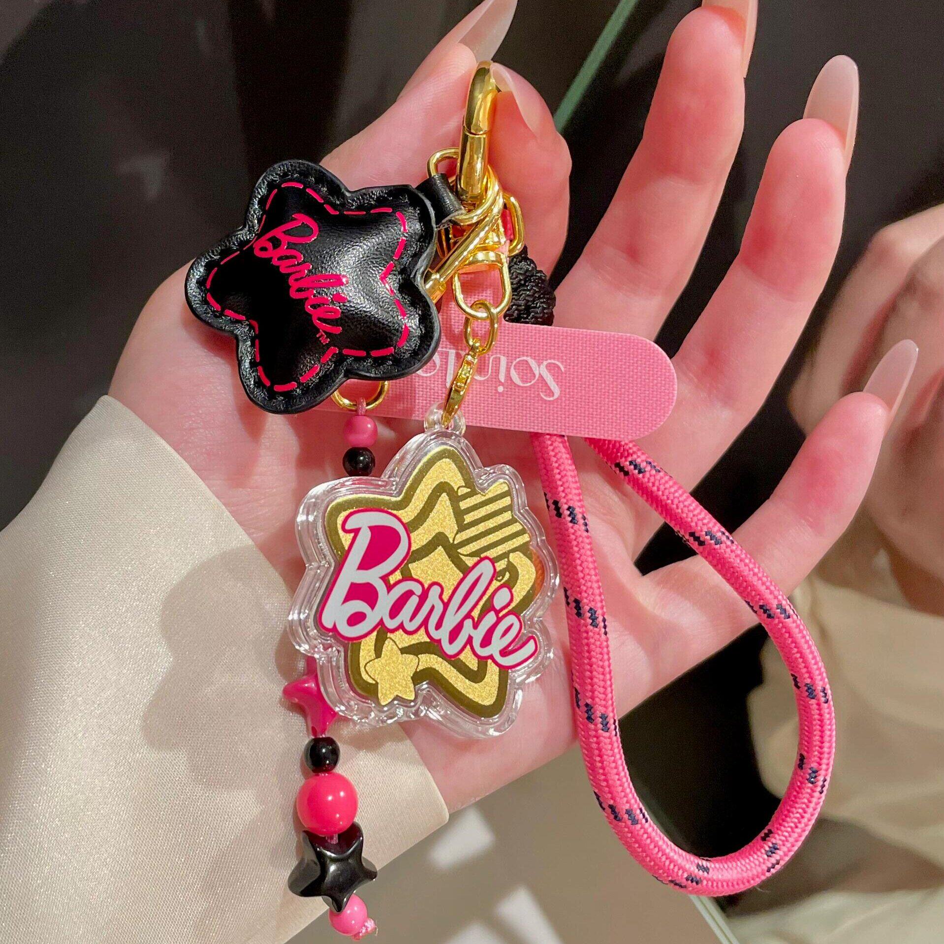 Chow Tai Fook SOINLOVE Barbie Heart-shaped Star Gold Medal Mobile Phone Pendant, Pure Gold VR1995 VR1996