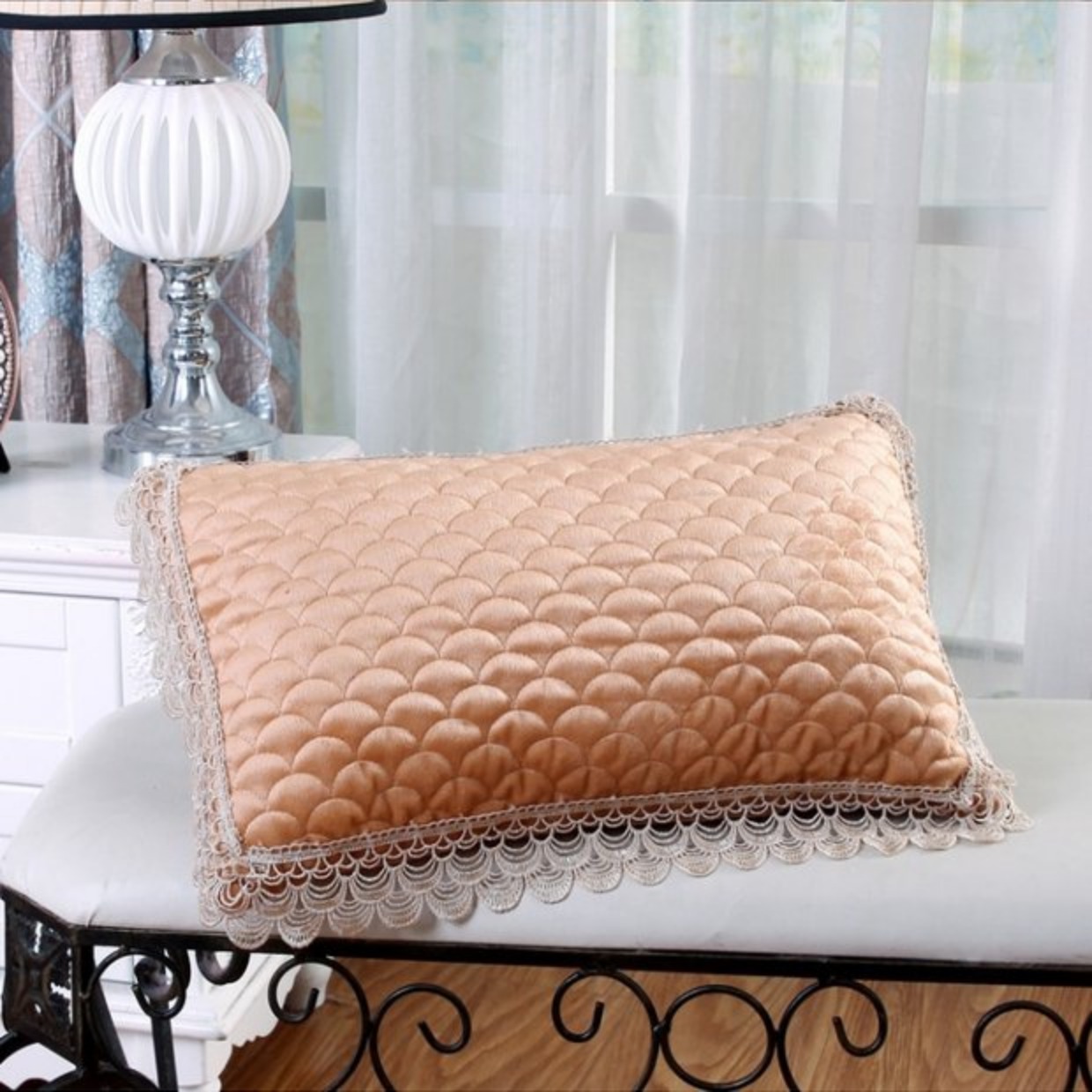 Thẩm mỹ viện gối ren làm đẹp cơ thể giường massage đặc biệt gối lõi sinh viên bông cung cấp đặc biệt gửi thư hàng loạt gối lông vũ