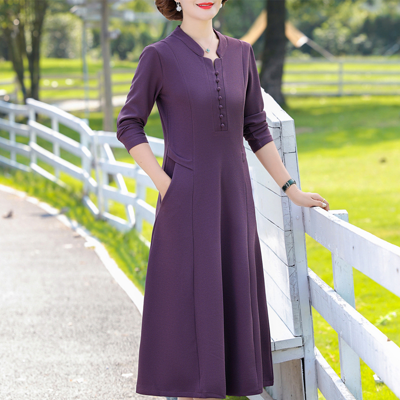 Middle-Aged Mother's Autumn Dress, Stylish Plus-Size Middle-Aged Women's Clothing, Elegant Temperament, Spring and Autumn Long-Sleeved Base Dress