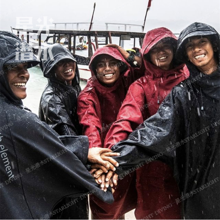 Fourth Element warm diving windproof travel light bathrobes swimming surf cape windsurf spot-Taobao