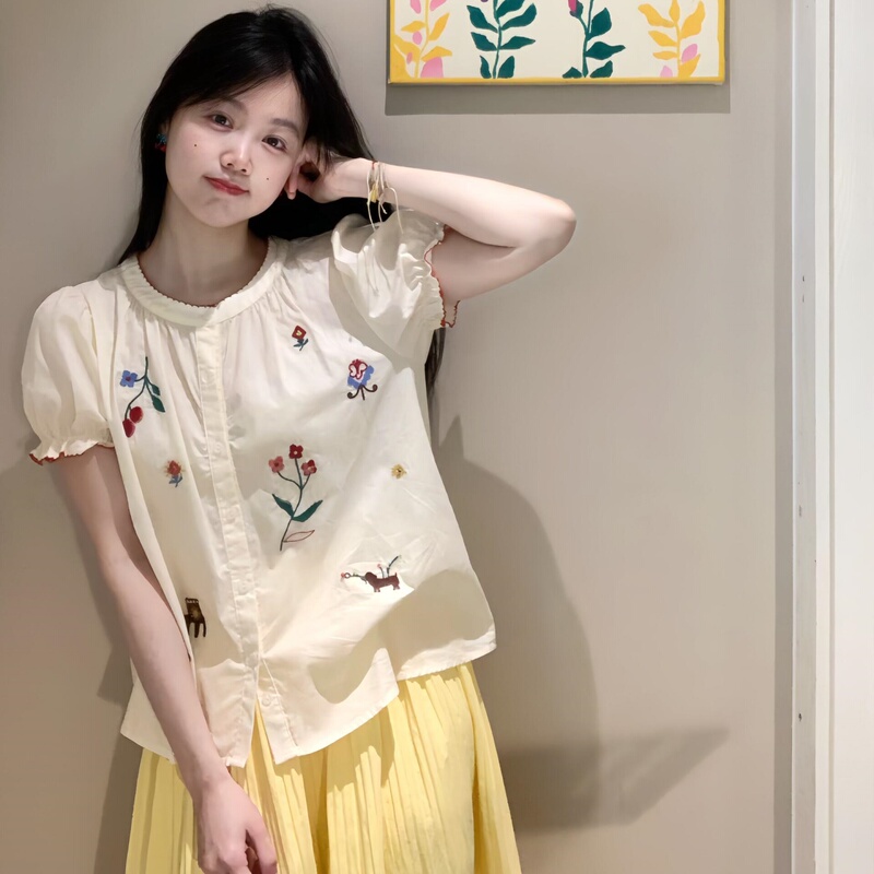 Forest-Style Sweet Casual Sports Suit for Women, Summer Embroidered Floral Short-Sleeved Doll Shirt, Mid-Length Umbrella Skirt Two-Piece Set Forest-Style Sweet Casual Sports Suit for Women, Summer Embroidered Floral Short-Sleeved Doll Shirt, Mid-Length Umbrella Skirt Two-Piece Set