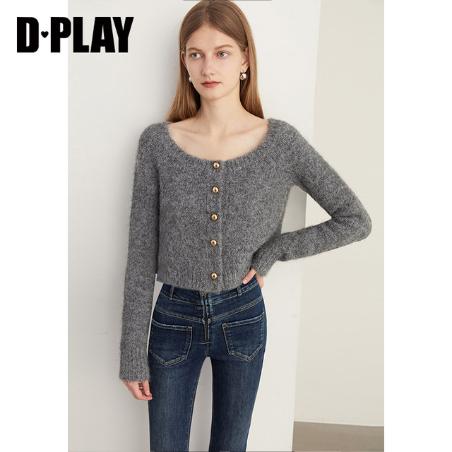 DPLAY French style round neck custom metal buckle high waist knitted cardigan for women