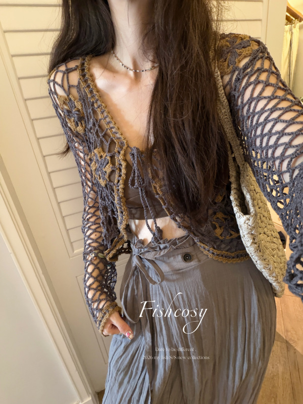 Keep It for Yourself, It's so Beautiful It's Speechless. Korean Handmade Crochet Hollow-Out Floral Cardigan. Can Be Layered in Various Ways. the Color Scheme Is so Beautiful