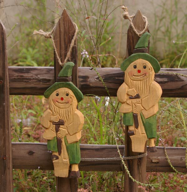 Natural Fields Garden Gardening Small Products Crafts Garden Decoration Flower Pots Plant Ornaments Original Wood Sculptures Wood People Single Price