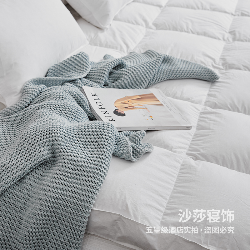 Khách sạn năm sao dày 1.5 / 1.8 đơn hoặc kép trắng ngỗng vịt nệm lông tatami nệm ký túc xá phụ - Nệm niem lo xo