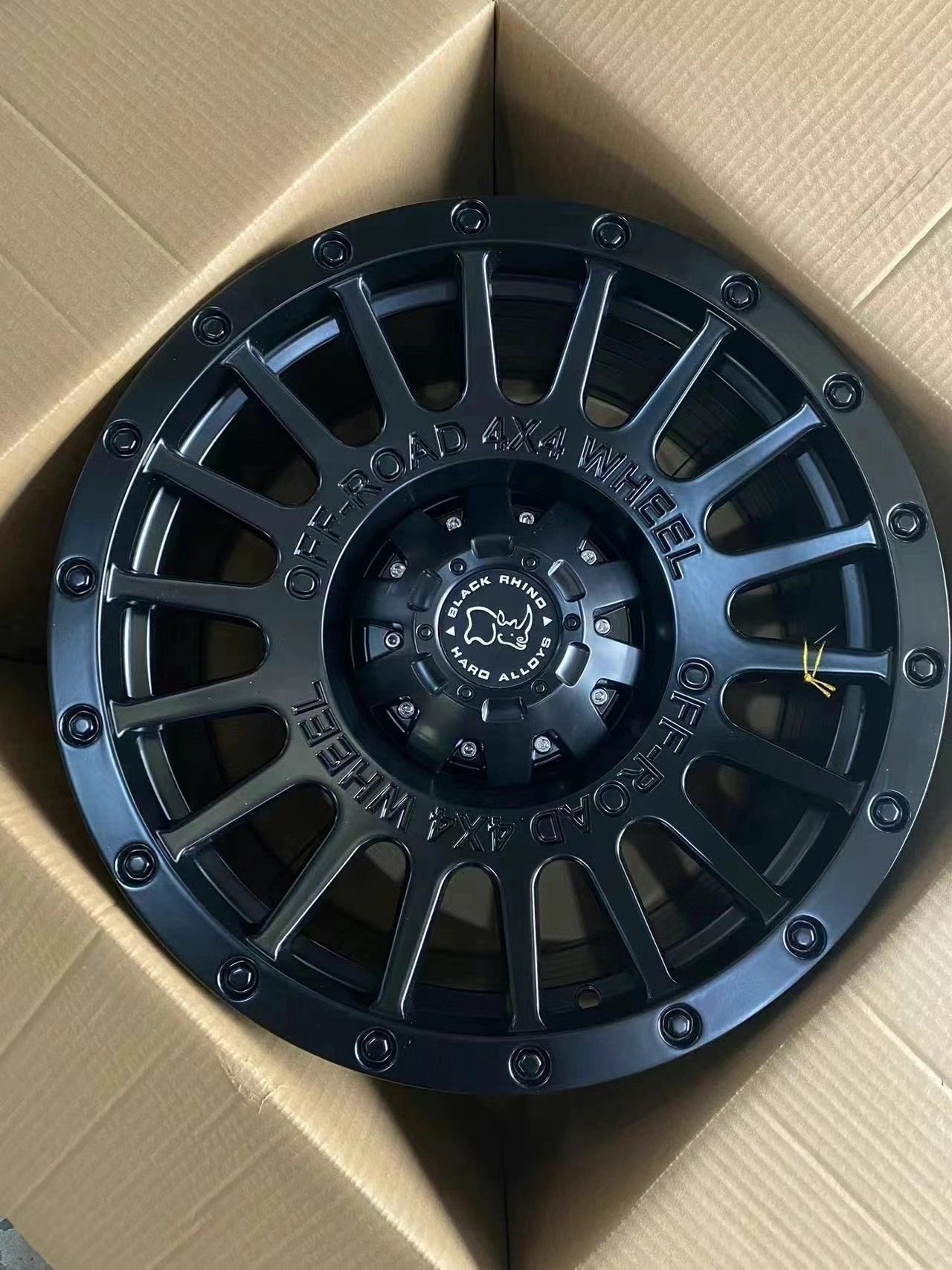 17寸18寸越野轮毂5X108改奇瑞ICAR3外扩轮毂，该怎么选才更合适？