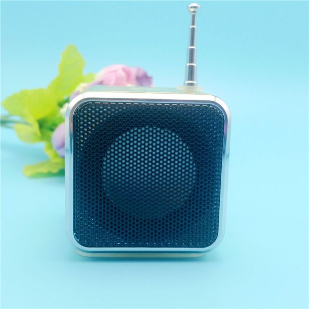 Thẻ FM loa nhỏ không dây đài phát thanh nhỏ cầm tay máy nghe nhạc cũ - Máy nghe nhạc mp3 máy nghe nhạc có loa ngoài
