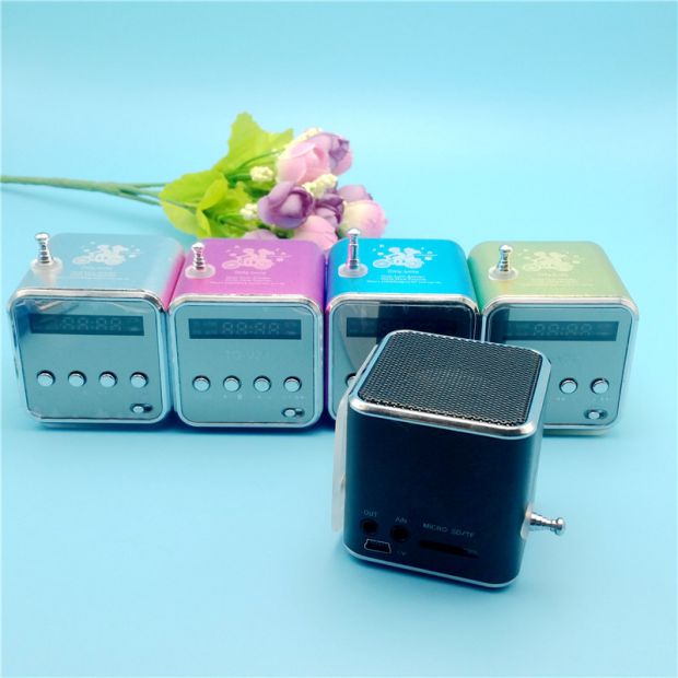 Thẻ FM loa nhỏ không dây đài phát thanh nhỏ cầm tay máy nghe nhạc cũ - Máy nghe nhạc mp3 máy nghe nhạc có loa ngoài
