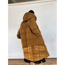 MRS Studios classic back yard bread clothes loose and warm over knee length money 90 white goose down down jacket