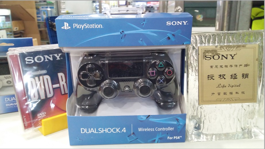 SONY PS4 wireless gaming handle Sony with shock compatible PC computer Bluetooth support SLIM version PC