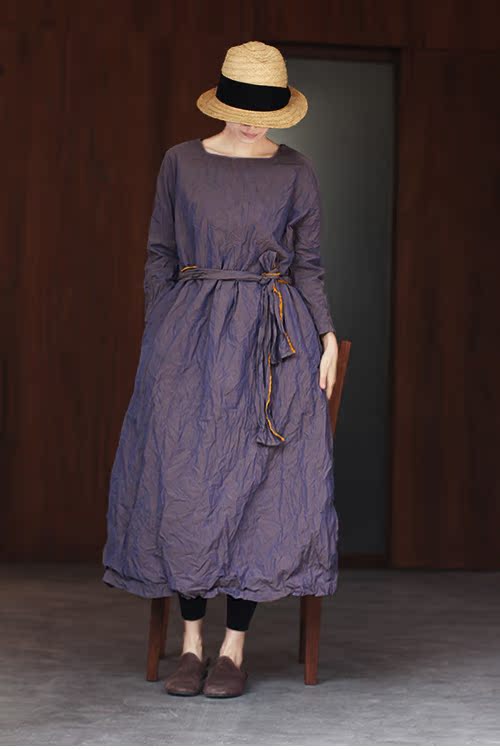 壹 Old gốc mùa thu và mùa đông mô hình mật độ cao cotton màu tím hai lớp cổ áo bên trong làm việc xếp li loose dress-vành đai 1807 đầm đẹp