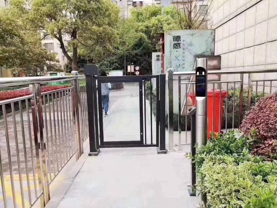 Cylindrical New Face Recognition Exam Attendance Machine Facial Beating Card Machine Community Brush Face Access Control System All Door Opener