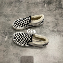 Seven-seven main people Winter checkerboard gush canvas shoes womens classic 100 hitch 2021 new warm cotton shoes women