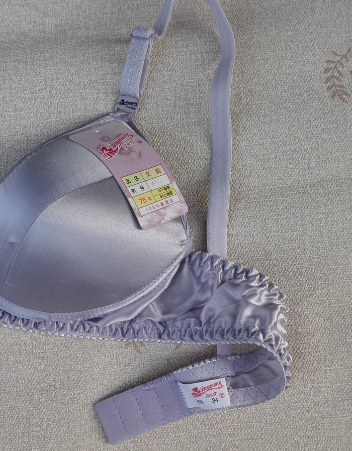 Mất giải phóng mặt bằng Mã Vú Nhỏ Nhỏ 32-70A Cup Đồ Lót Chính Hãng Không Có Vòng Thép Double Side Silk Bra