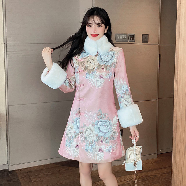 Tang suit women's winter Chinese style retro Chinese style quilted thickened young style improved cheongsam mid-length cotton jacket cotton jacket