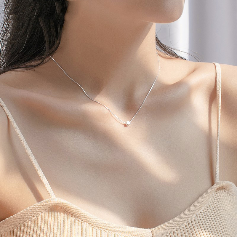 2021 New Necklace Woman Pure Silver Lock Bone Chain Fang Sugar Pendant Small Crowd Design Sensation Brief Light Extravaganza LUXURY ACCESSORIES-Taobao