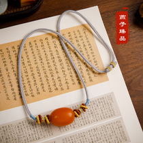 (Swallows) 9 08 grams of natural Old Beeswax Jube beads necklace choker amber pendant men and women