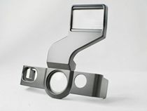 Polaroid Pauli comes to 690 original close to the camera