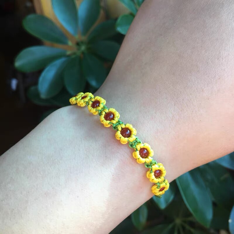 Bracelet for Passing Exams, Winning Scholarships, and Achieving Success; Money-Bringing Daisy Bracelet; Sunflower Bracelet; Gift for Best Friends