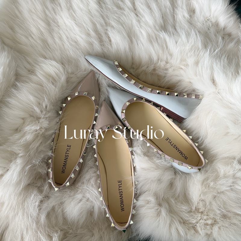 V-Brand Studded Shoes! Full Sheepskin Lining, Shallow-Cut Single Shoes with Finger-Cut Design to Enhance Foot Shape, Fashionable and Versatile Women's Shoes