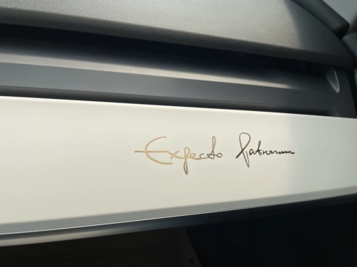 Волшебный металлический ноутбук, чехол для телефона, чемодан, светоотражательный скейтборд