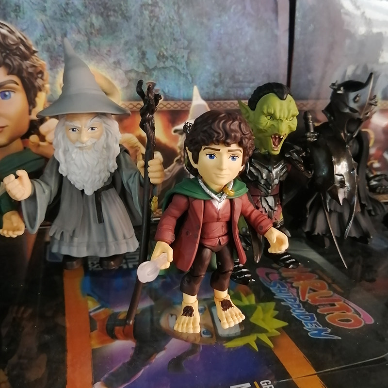 Magic Ring Model Blind Box Genuine Model Pendulum of Frodo Gandalf Fairy Prince Angma Paparazzi
