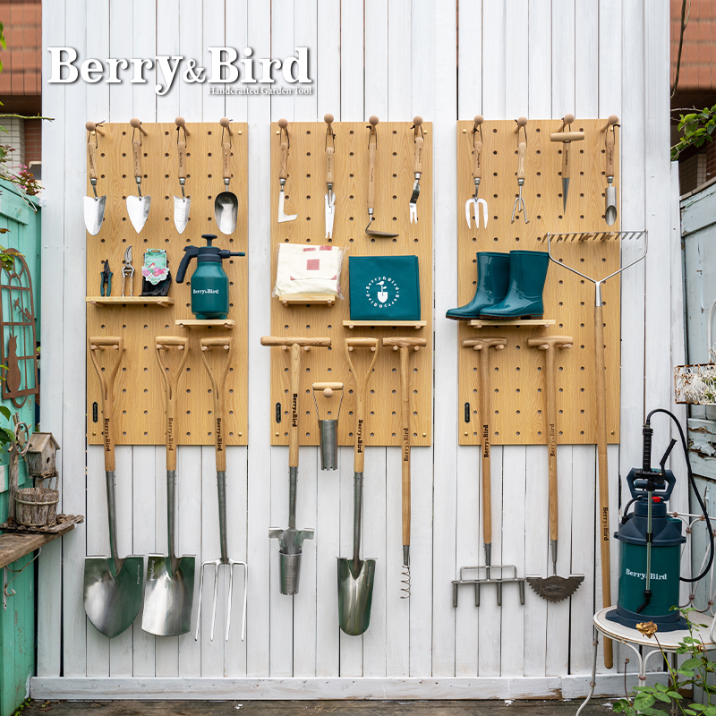 Berrybird Gardening Tool Wall Solid Wood Pegboard Home Gardening Tool Set Storage Rack Beautiful and Aesthetically Pleasing