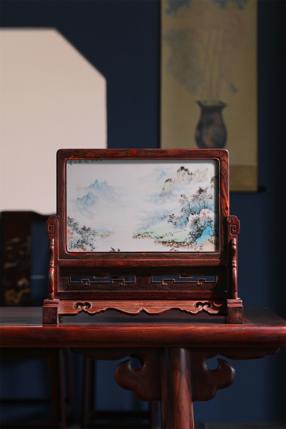 Big red rosewood inlaid pastel porcelain plate painting illustration screen