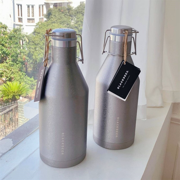 Moudong Black Deer Double-Layer Large Capacity 304 Stainless Steel Insulated Water Bottle 2L