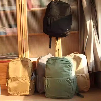 22L Large Capacity Water-Repellent Yoga Backpack for Men and Women