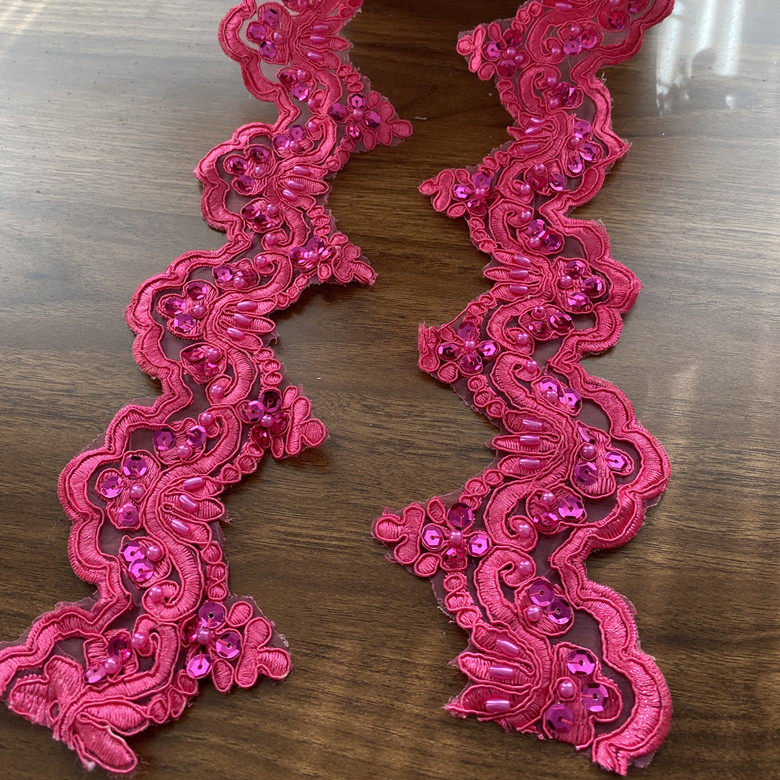 Description Picture 6 of itemDress hard lace Gold and silver color children's runway hand-nailed beaded sequins car bone lace wedding dress accessories