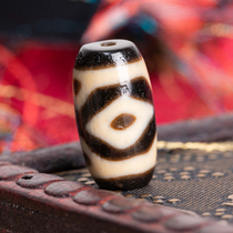 Old material authentic to pure Tibetan celestial beads King Kong stars Tiger teeth three six Nine Eyes old sky beads necklace pendant