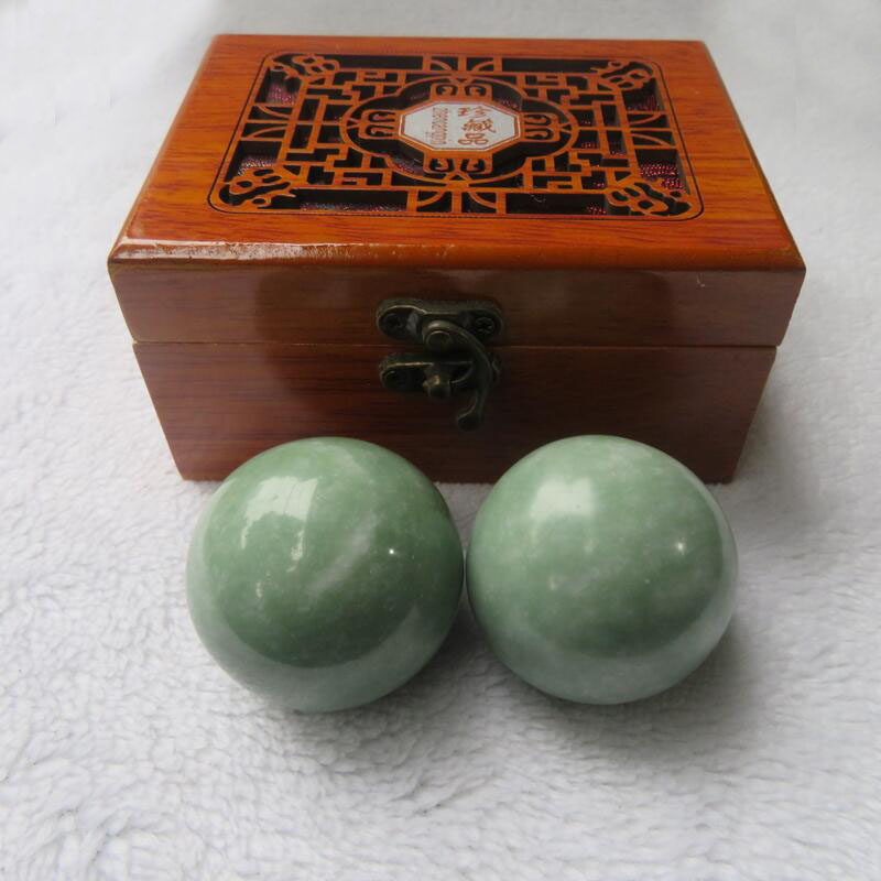 Natural jade white jade fitness ball handball health ball solid hand holding ball solid wood handle piece walnut play piece